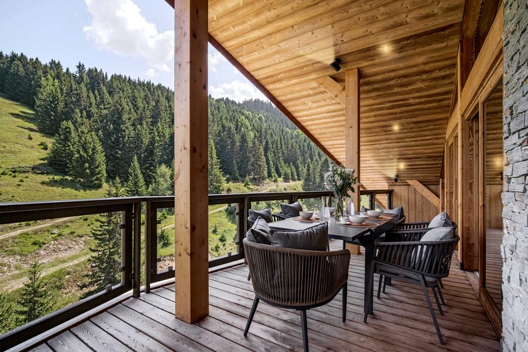 Vacation Rentals (France, Courchevel, Auvergne-Rhône-Alpes)
