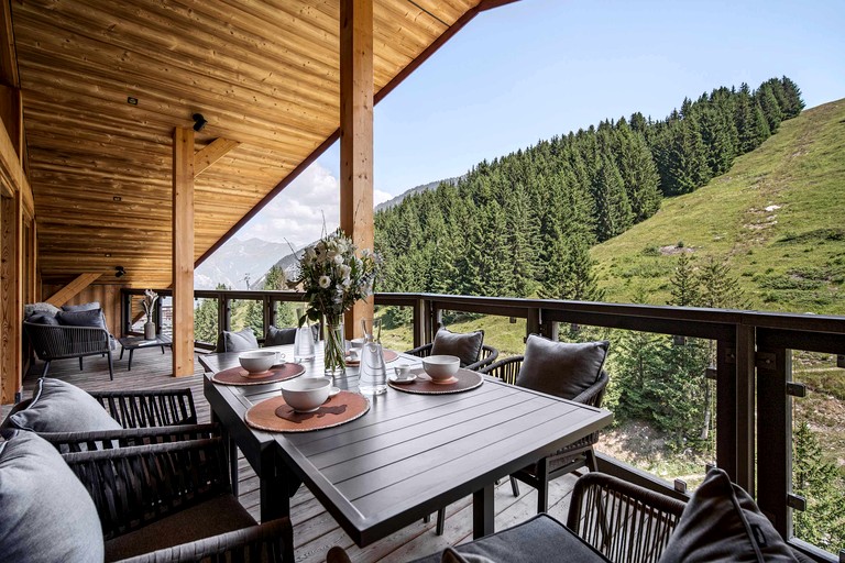 Vacation Rentals (France, Courchevel, Auvergne-Rhône-Alpes)