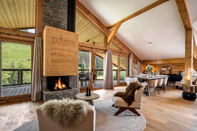 Vacation Rentals (France, Courchevel, Auvergne-Rhône-Alpes)