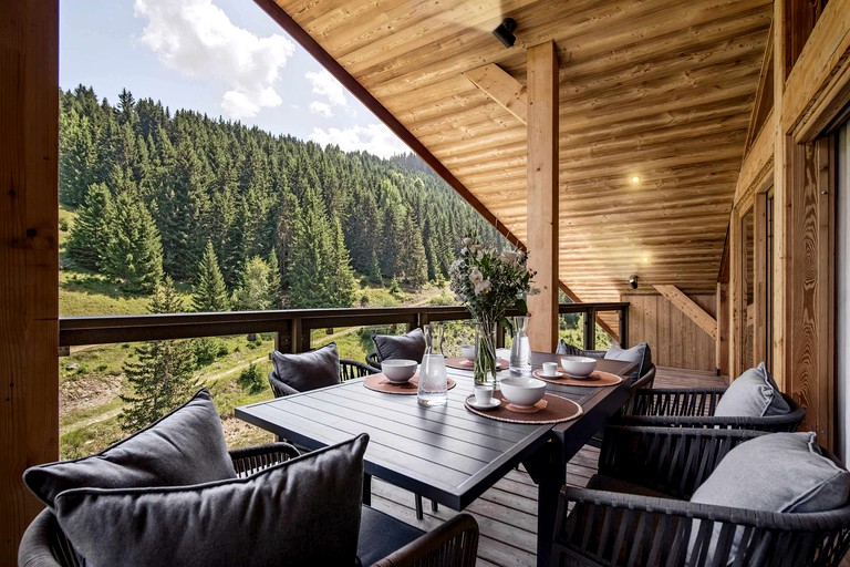 Vacation Rentals (France, Courchevel, Auvergne-Rhône-Alpes)