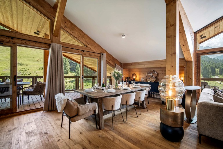 Vacation Rentals (France, Courchevel, Auvergne-Rhône-Alpes)