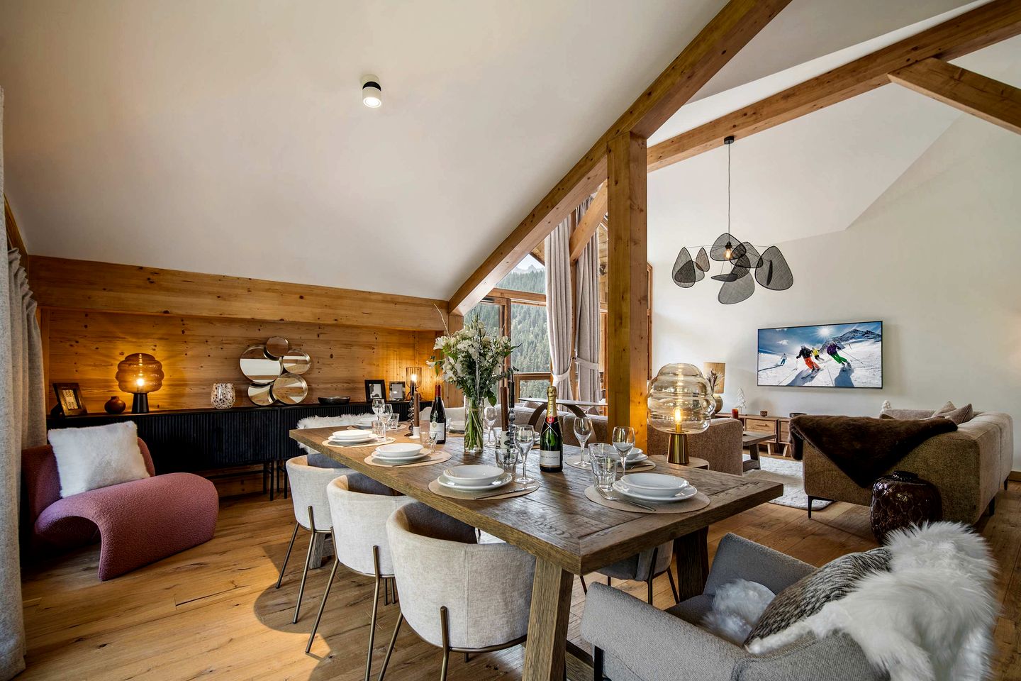 Luxurious Penthouse with Panoramic Mountain Views near Ski Lifts in Courchevel, France