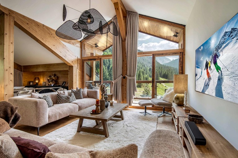 Vacation Rentals (France, Courchevel, Auvergne-Rhône-Alpes)