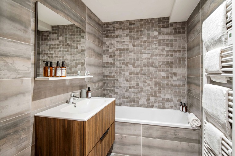 Vacation Rentals (France, Courchevel, Auvergne-Rhône-Alpes)