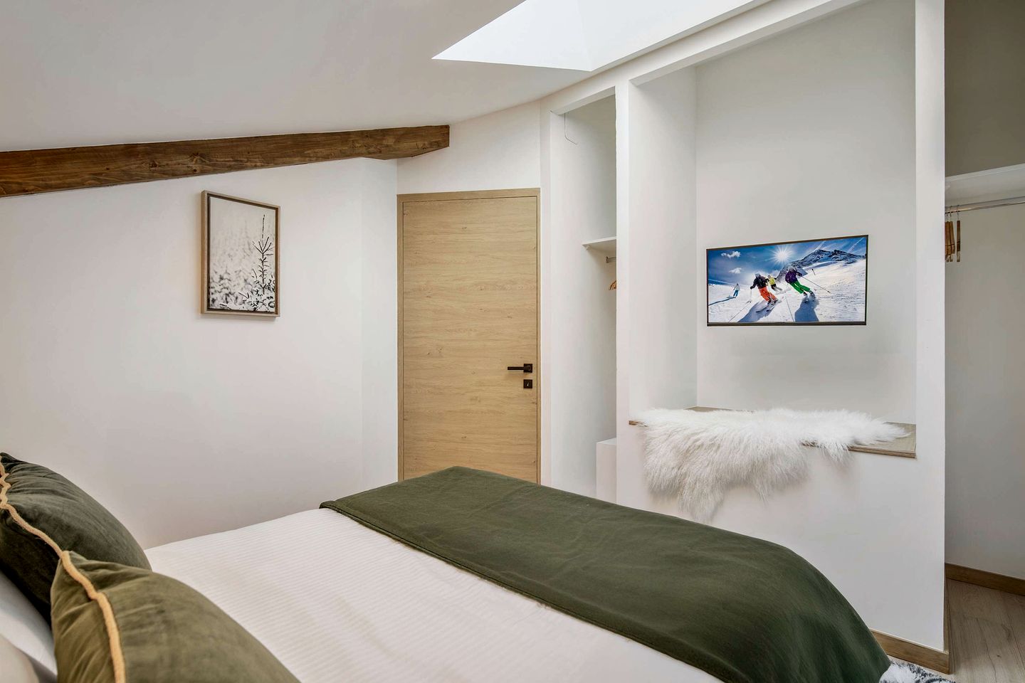 Luxury Alpine Penthouse with Private Sauna near Ski Lifts in Courchevel, France