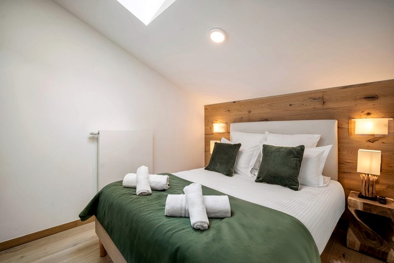 Vacation Rentals (France, Courchevel, Auvergne-Rhône-Alpes)