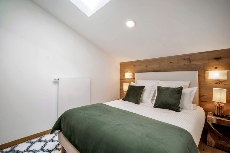 Vacation Rentals (France, Courchevel, Auvergne-Rhône-Alpes)