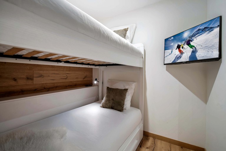 Vacation Rentals (France, Courchevel, Auvergne-Rhône-Alpes)