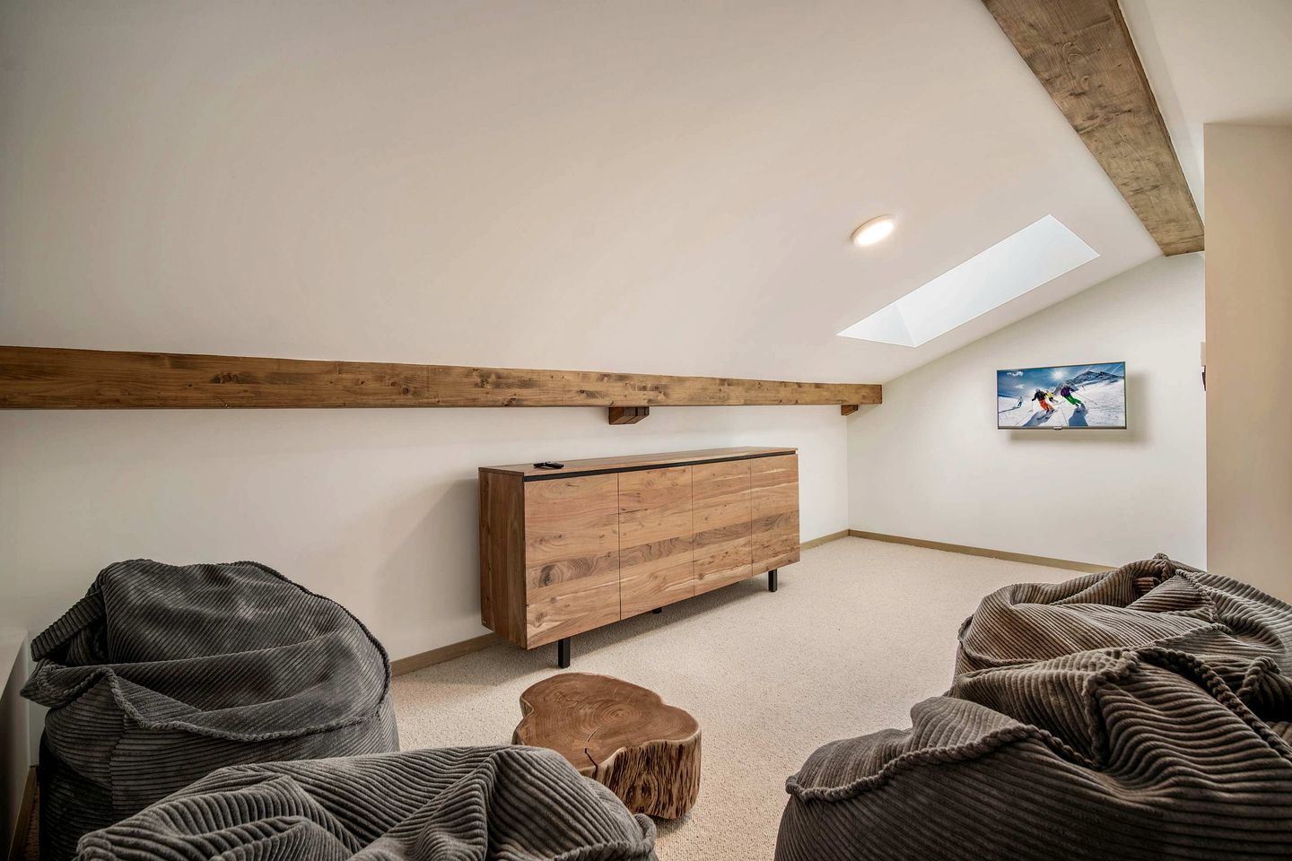 Luxury Alpine Penthouse with Private Sauna near Ski Lifts in Courchevel, France