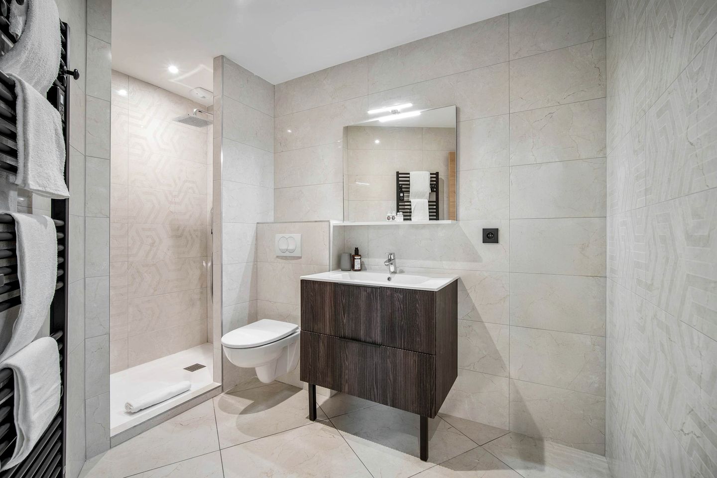 Luxury Alpine Penthouse with Private Sauna near Ski Lifts in Courchevel, France