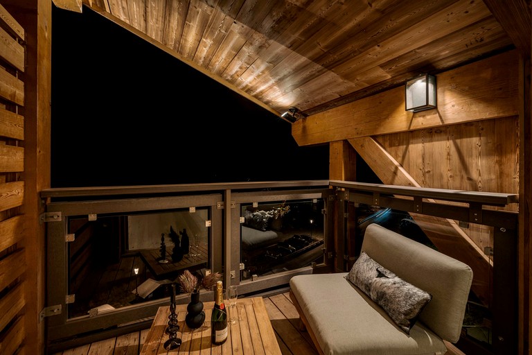 Vacation Rentals (France, Courchevel, Auvergne-Rhône-Alpes)