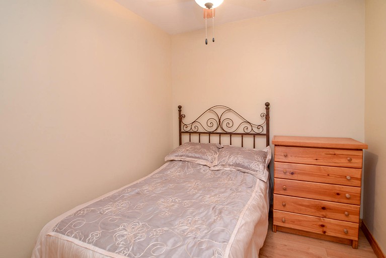 Luxury Rental Cottages Calypso Cottage, Vacation Rentals, Central