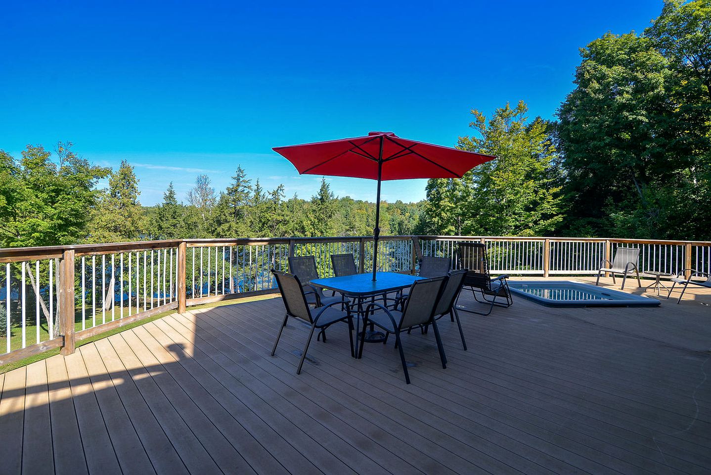 Luxury Rental Cottages Calypso Cottage, Vacation Rentals, Central