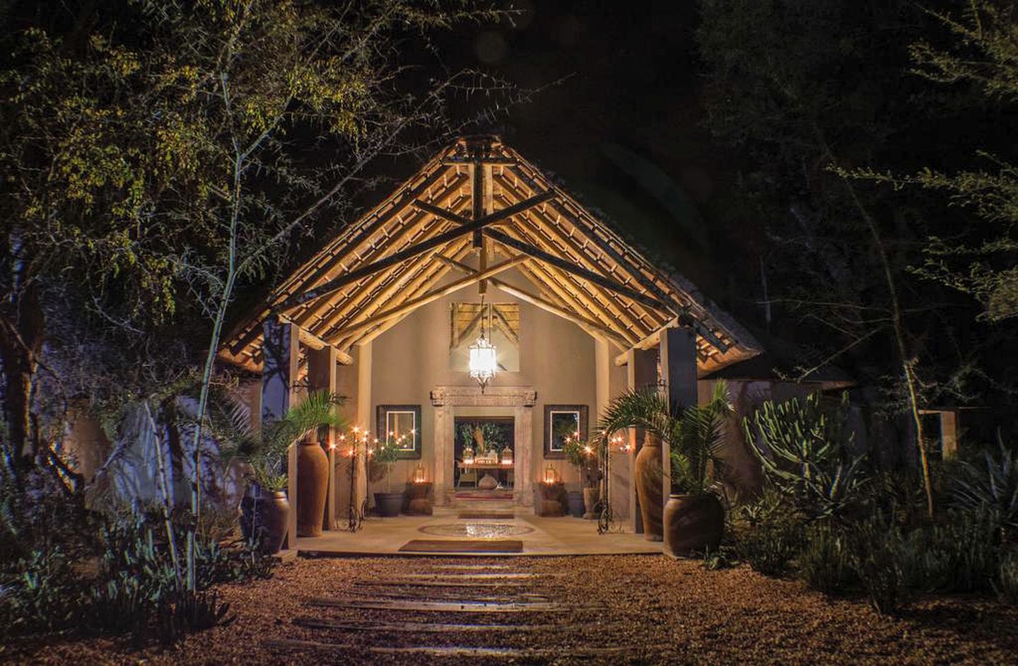 Luxury Safari Getaway in Thornybush Private Nature Reserve near Hoedspruit, South Africa