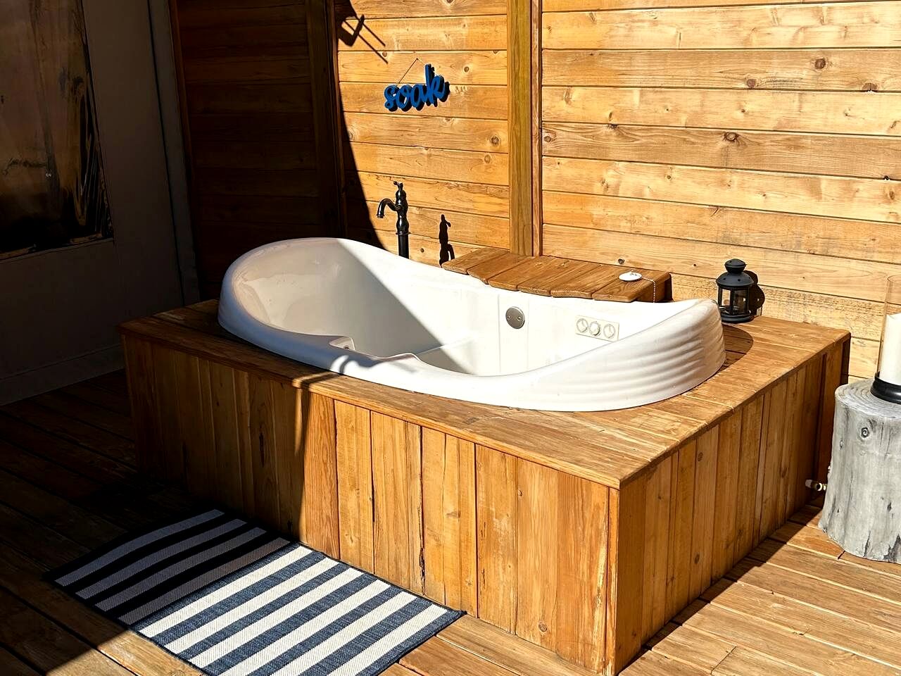 Romantic Hilltop Safari Glamping Tent with Lake Views near Lake Travis in Marble Falls, Texas