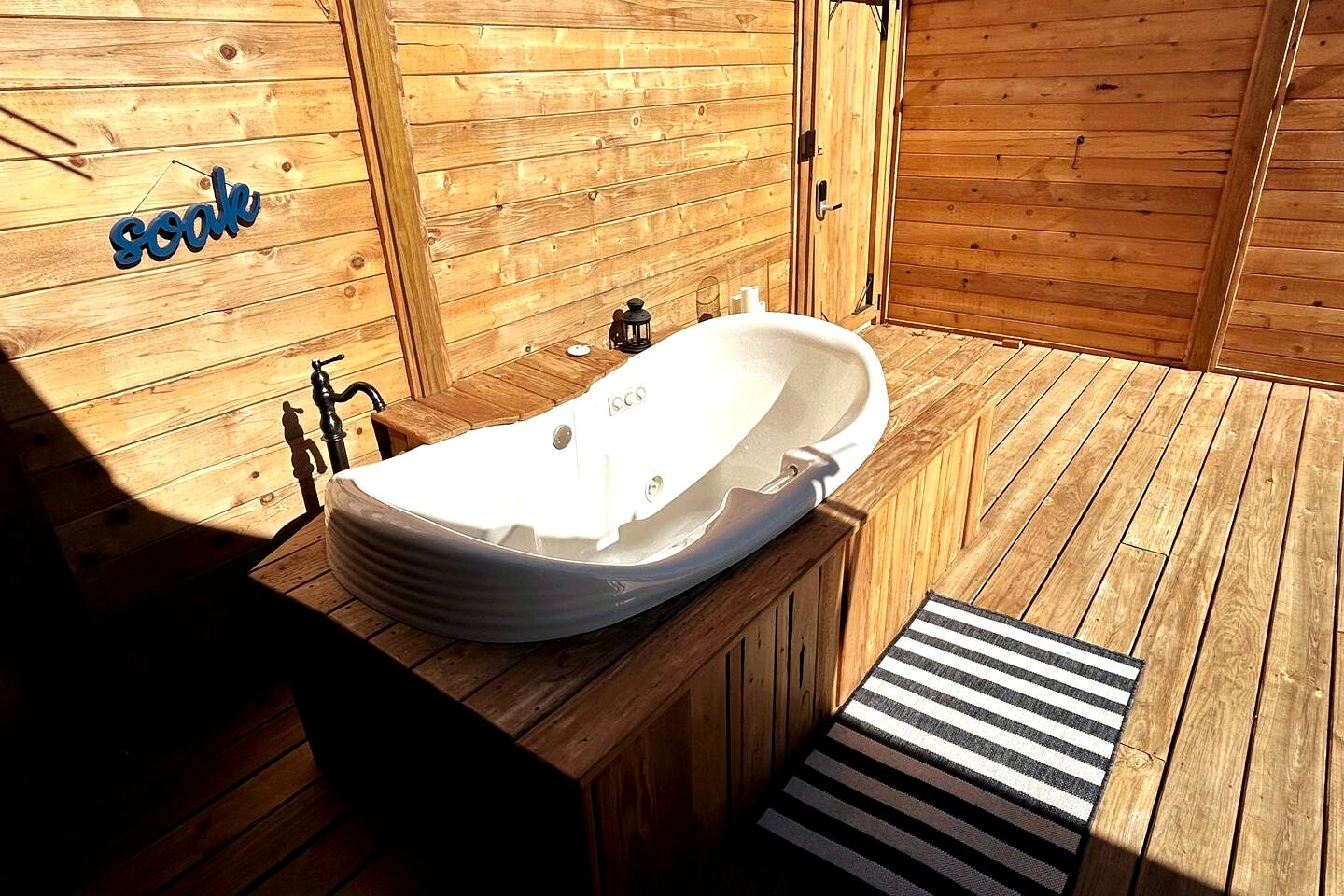 Romantic Hilltop Safari Glamping Tent with Lake Views near Lake Travis in Marble Falls, Texas