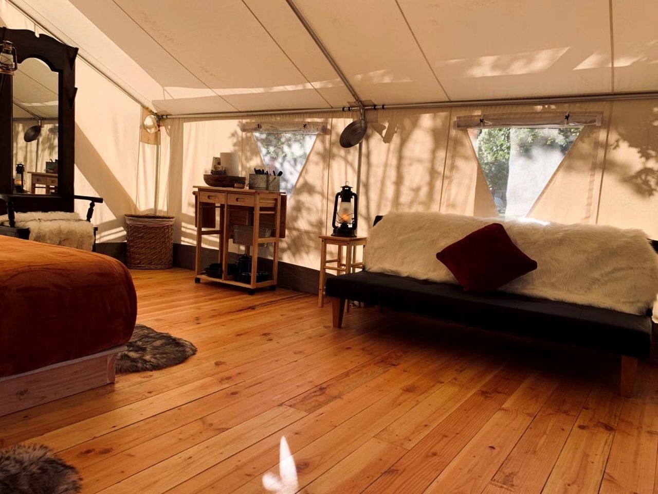 Glamping! Luxury Tent Explorer in Idleyld Park, OR