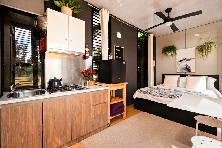 Vacation Rentals (Australia, Korweinguboora, Victoria)