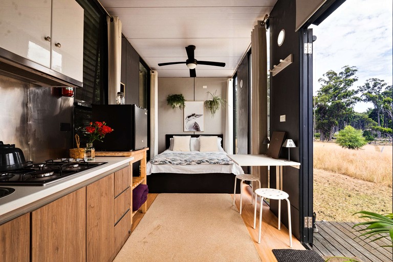 Vacation Rentals (Australia, Korweinguboora, Victoria)