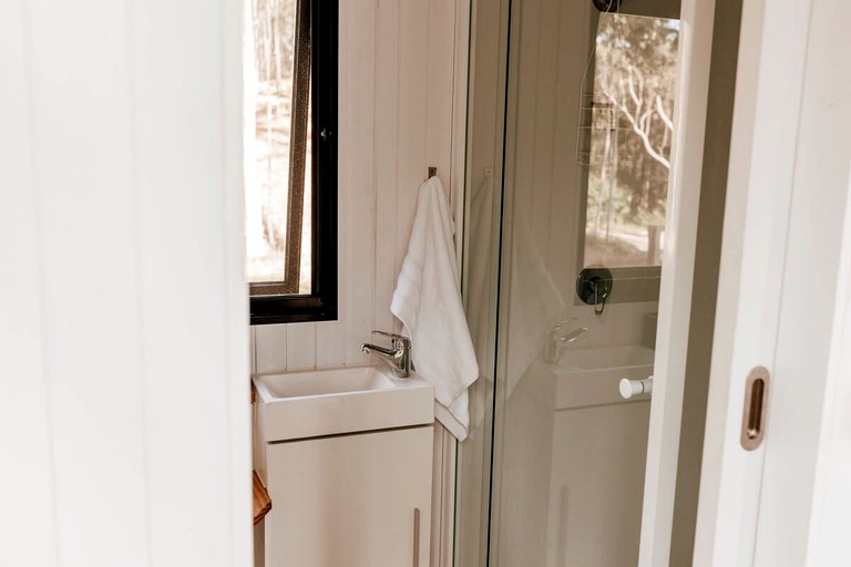 Tiny Houses (Australia, Girvan, New South Wales)