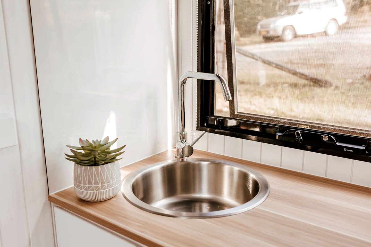 Luxury Tiny House with Firepit, Barbecue and Outdoor Bathtub in New South Wales, Australia