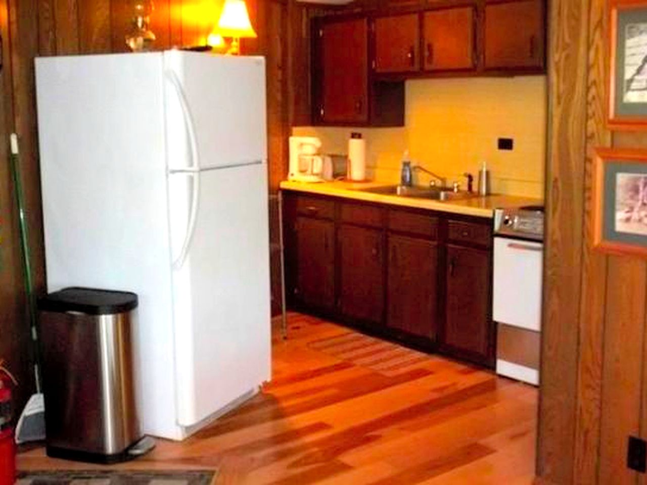 Tree Top Roundhouse Rental, Tree Houses, Parkers Lake, United States of