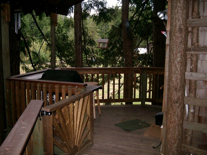 Tree Houses (United States of America, White Salmon, Washington)