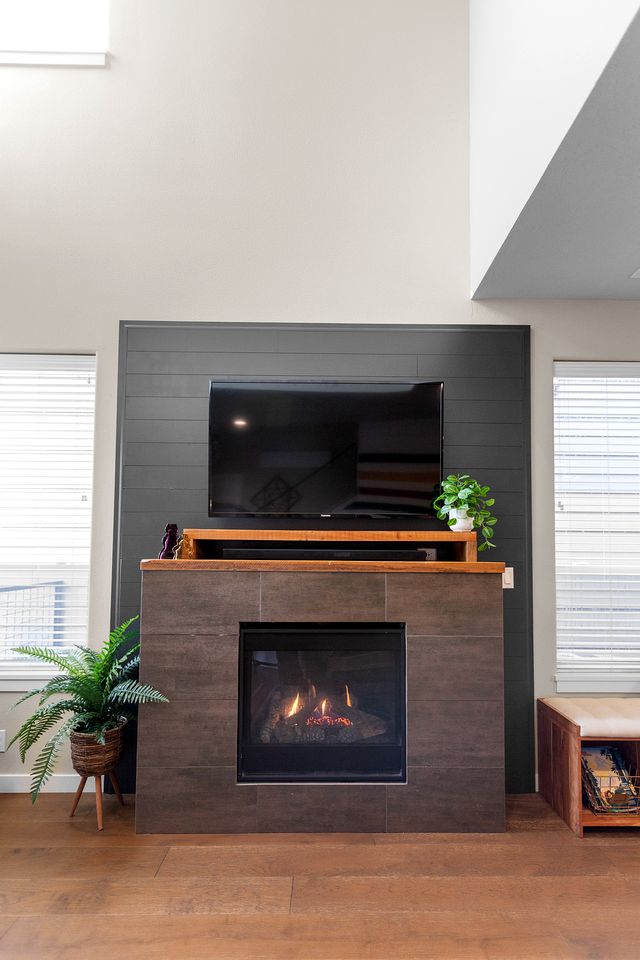 The Pendleton – Walkable / Arcade Loft / Modern in Eugene, OR