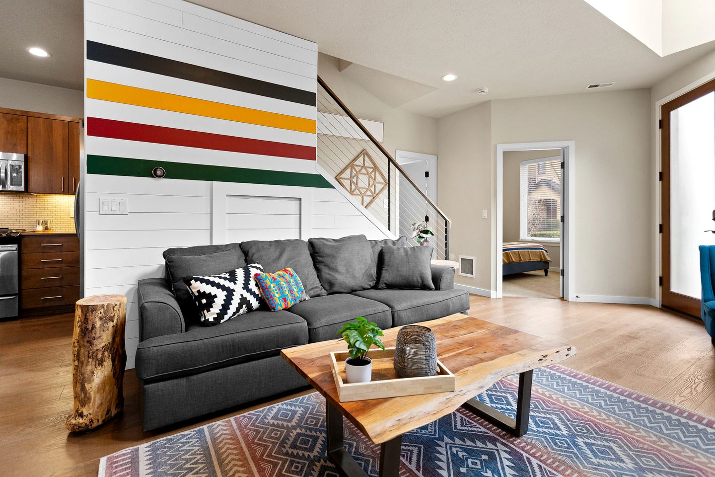 The Pendleton – Walkable / Arcade Loft / Modern in Eugene, OR