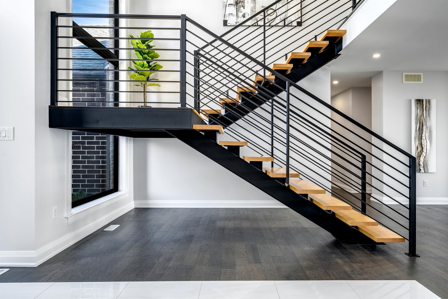 Luxury Vacation Rental with Breathtaking Lake Erie Views in Leamington, Ontario