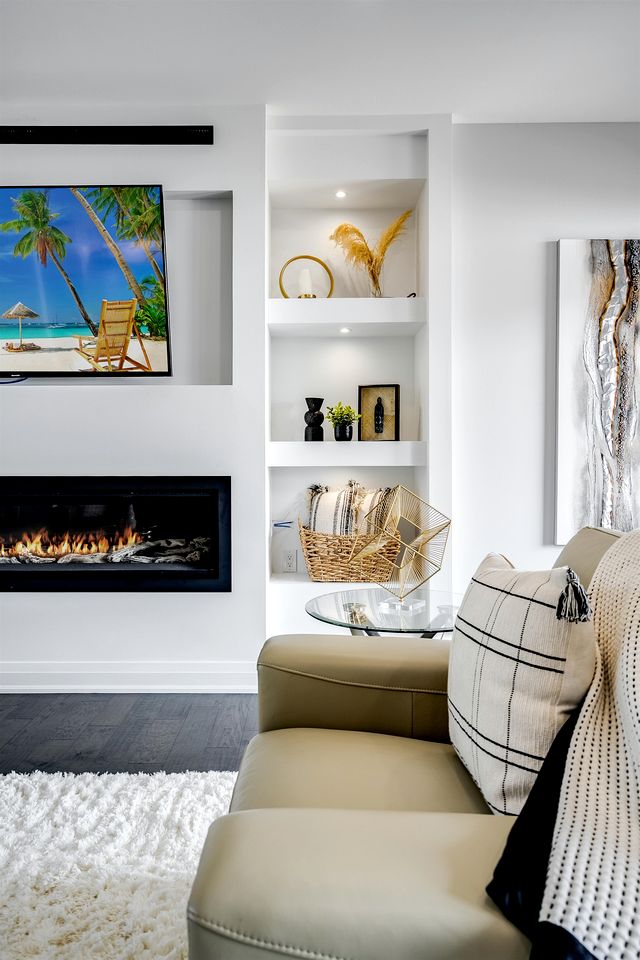 Luxury Vacation Rental with Breathtaking Lake Erie Views in Leamington, Ontario