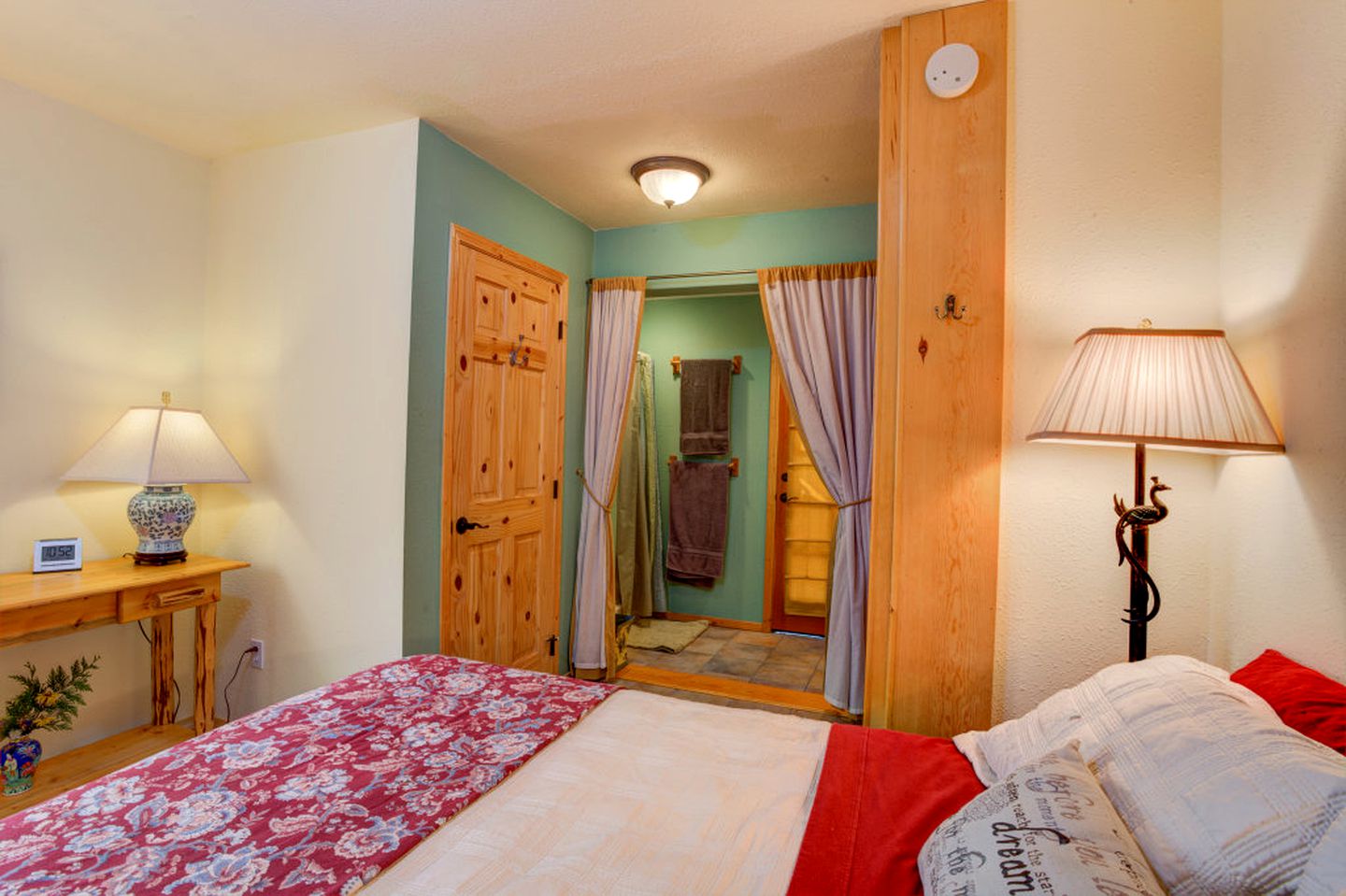 Moss Mountain Inn, Nature Lodges 5778, Glacier National Park, United