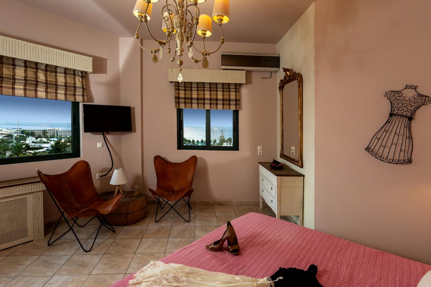 Spectacular Holiday Villa with Private Saltwater Pool near Port of Hersonisos, Crete