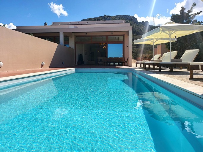 Vacation Rentals (Greece, Chersonisos, Crete)