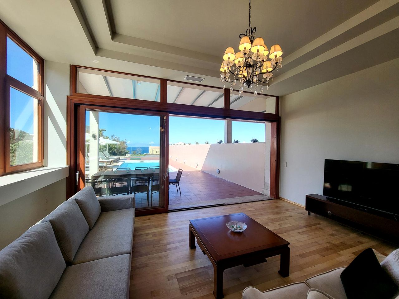 Sumptuous Villa Paradise near Cretan Sea in Greece