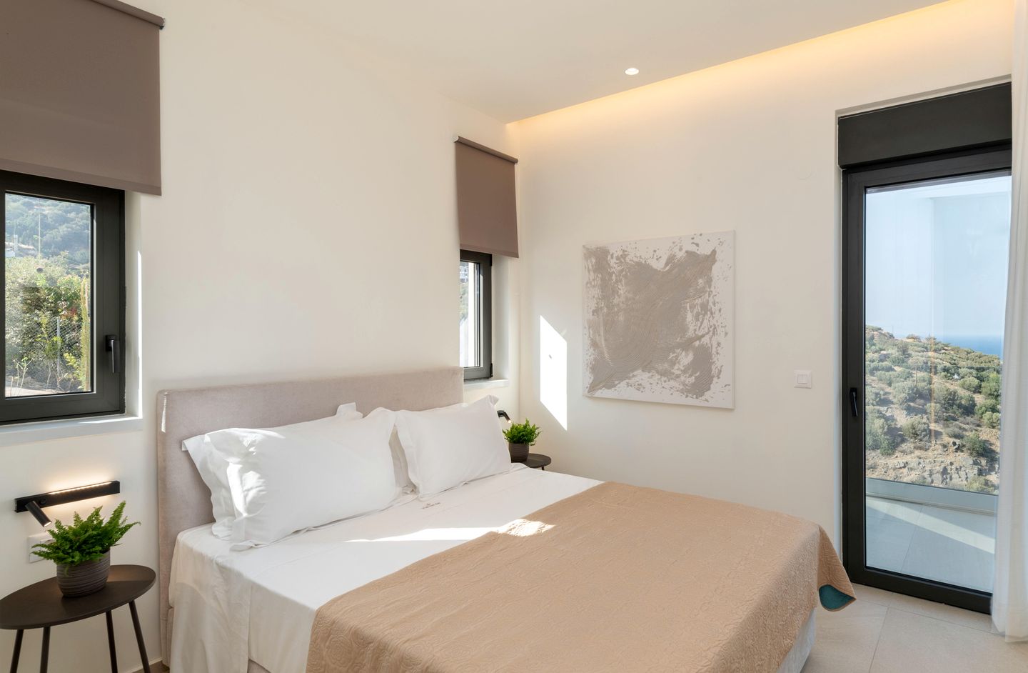 Modern 4-Bedroom Villa with Private Pool & Sea Views in Rodia, Crete