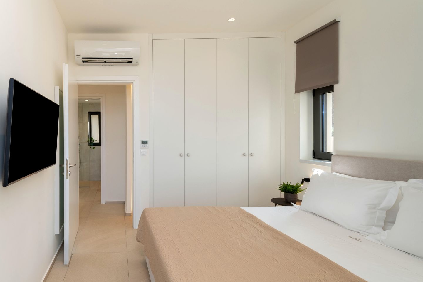 Modern 4-Bedroom Villa with Private Pool & Sea Views in Rodia, Crete