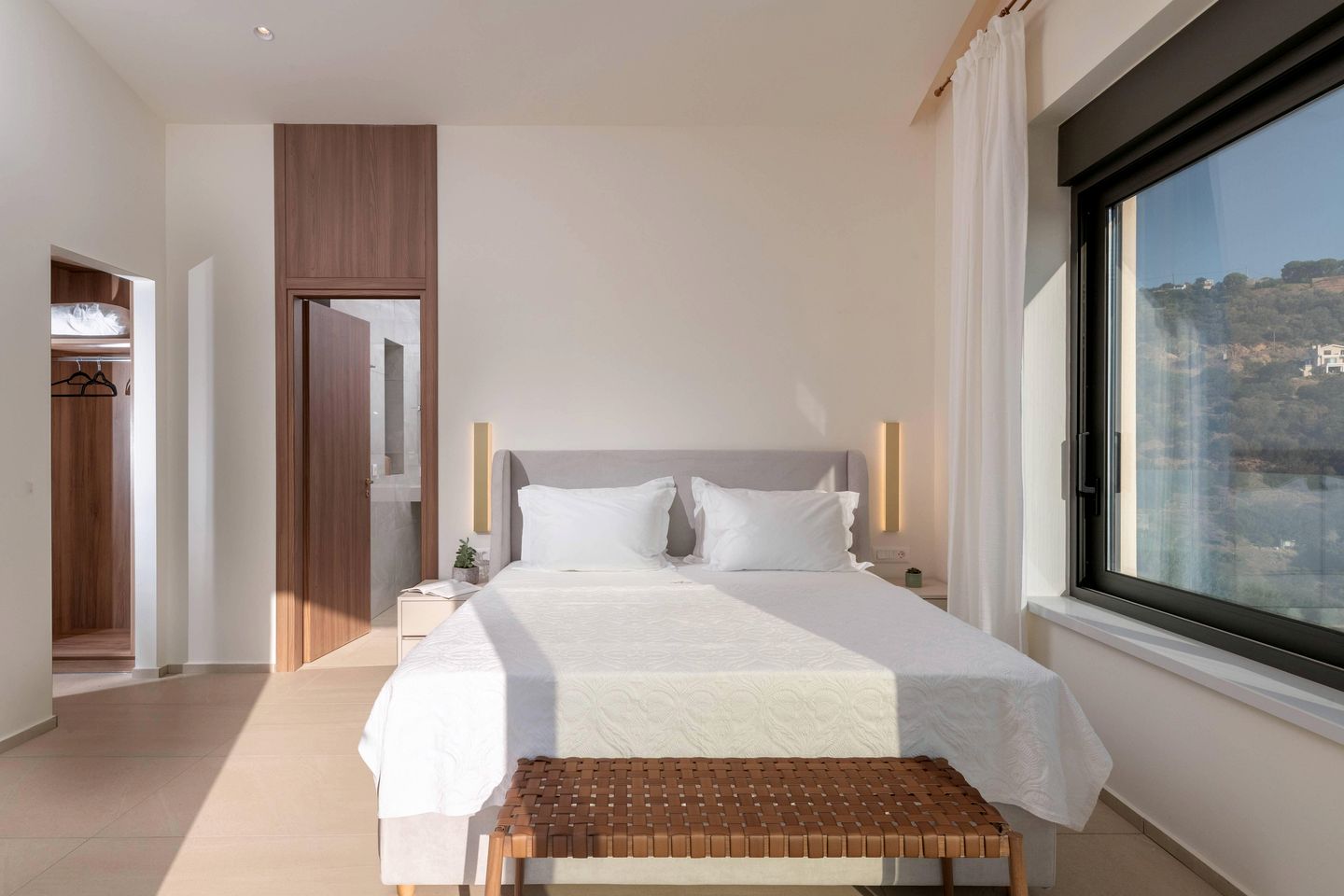 Modern 4-Bedroom Villa with Private Pool & Sea Views in Rodia, Crete