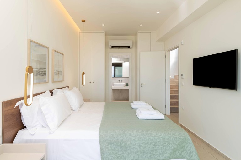 Villas (Greece, Agios Dimitrios, Attica)