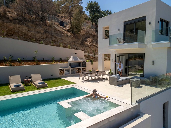 Villas (Greece, Agios Dimitrios, Attica)