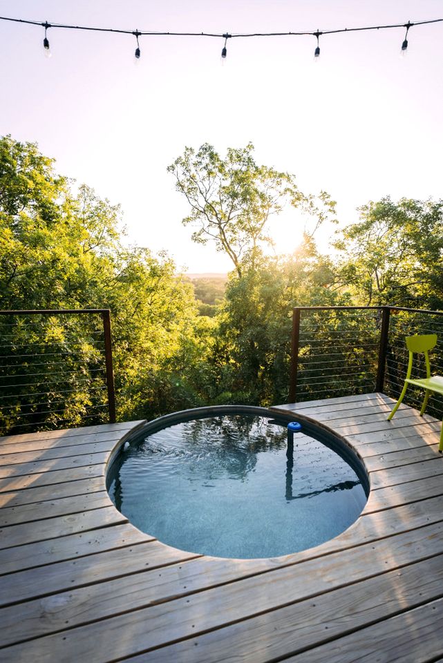 Luxury Villa near Marble Falls for Weekend Getaways in Texas for Couples