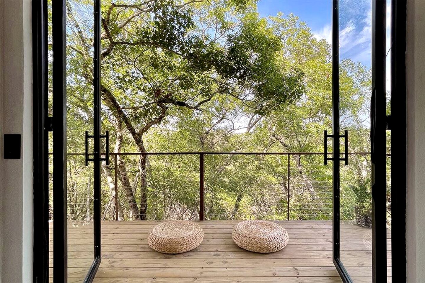 Luxury Villa near Marble Falls for Weekend Getaways in Texas for Couples