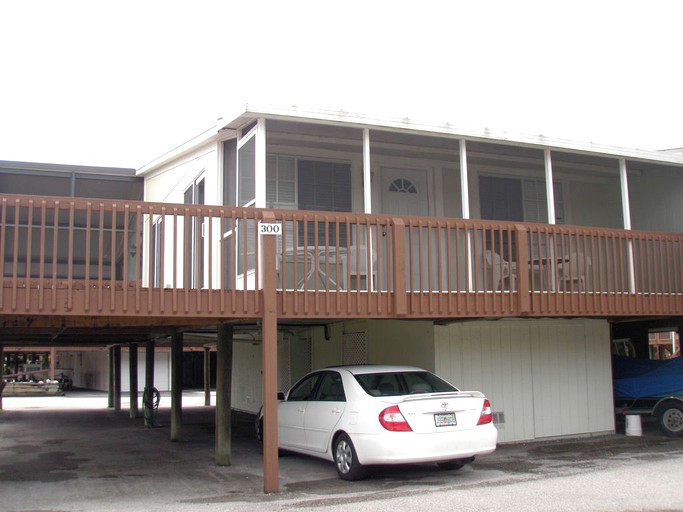 Vacation Rentals (Everglades City, Florida, United States)