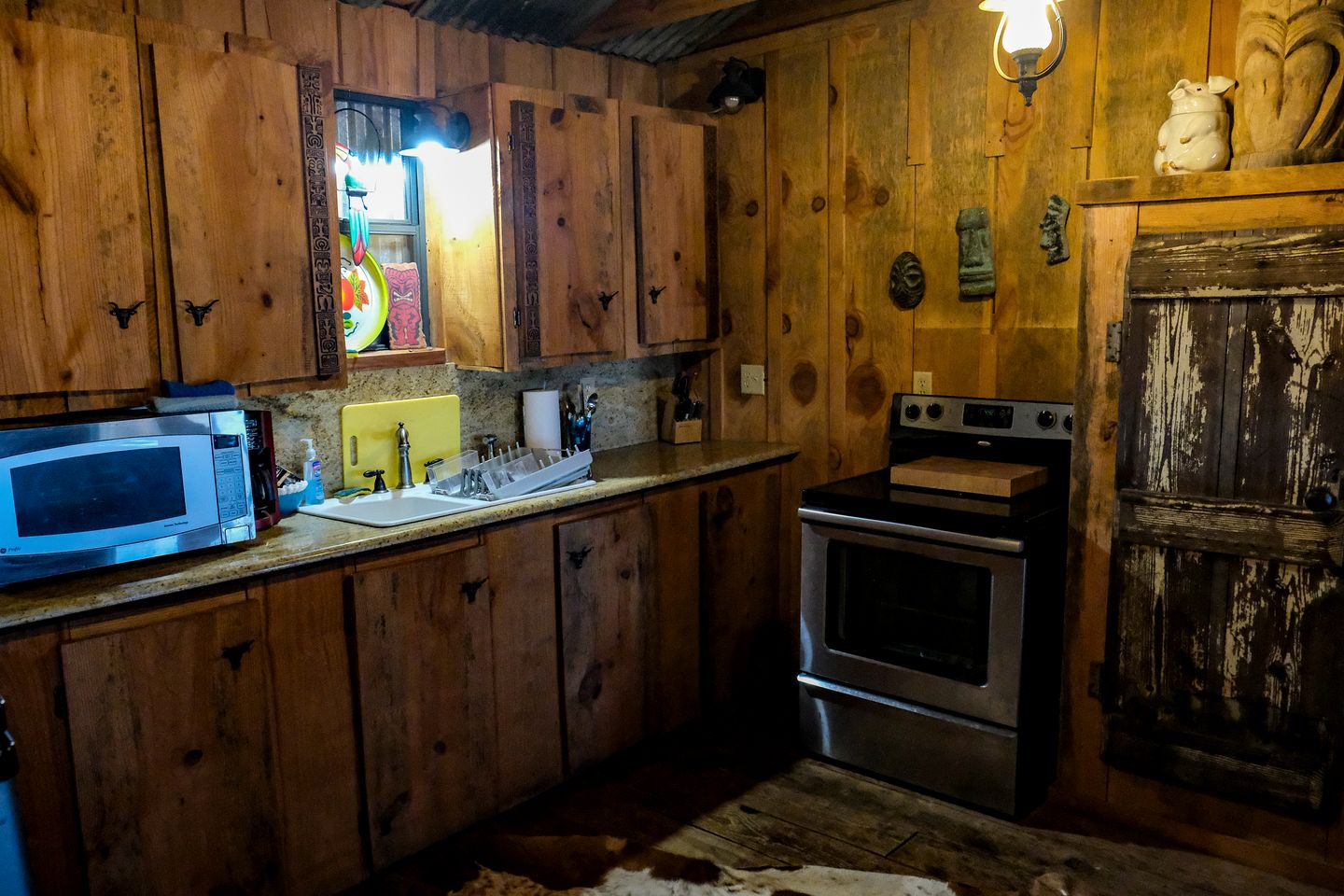 Luxury in the Wild: Family Glamping Cabin Getaway in Texas