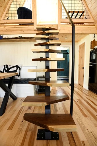 Tree Houses (United States of America, Sanford, Maine)