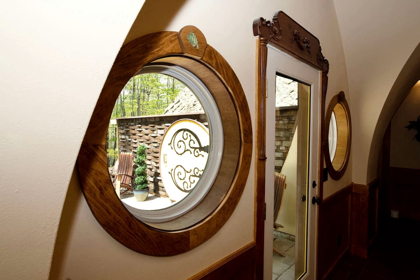 Charming Luxury Hobbit House with Private Hot Tub in Tranquil Woodlands on Littlefield Pond in Springvale, Maine