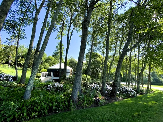 Romantic Luxury Yurt with Private Beach & Steam Shower near Friendship, Maine