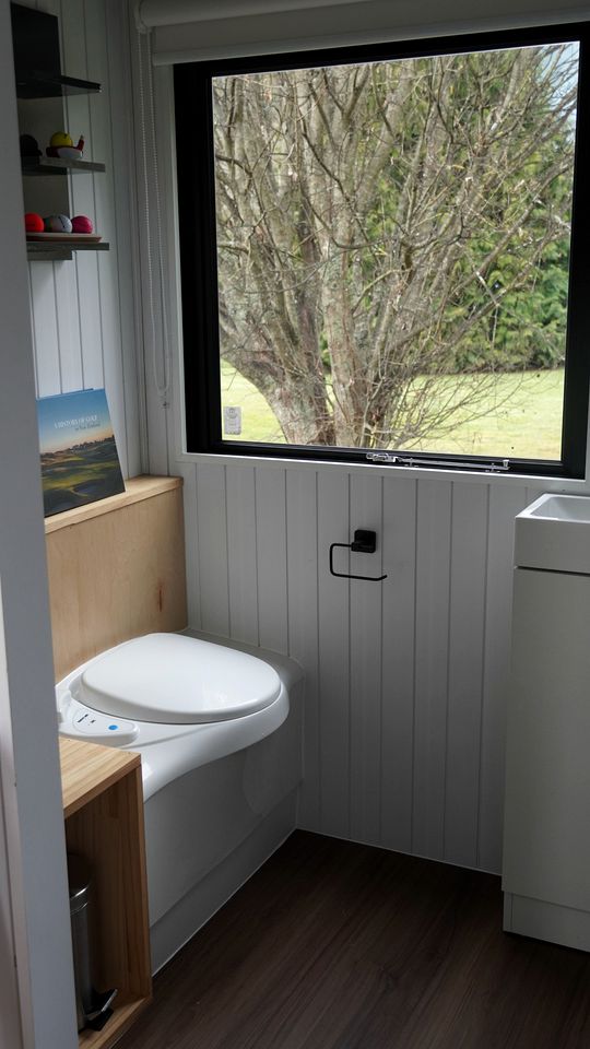 Comfortable Tiny House Incredible for Outdoor Activities like Golf or Paintball in South Island, New Zealand