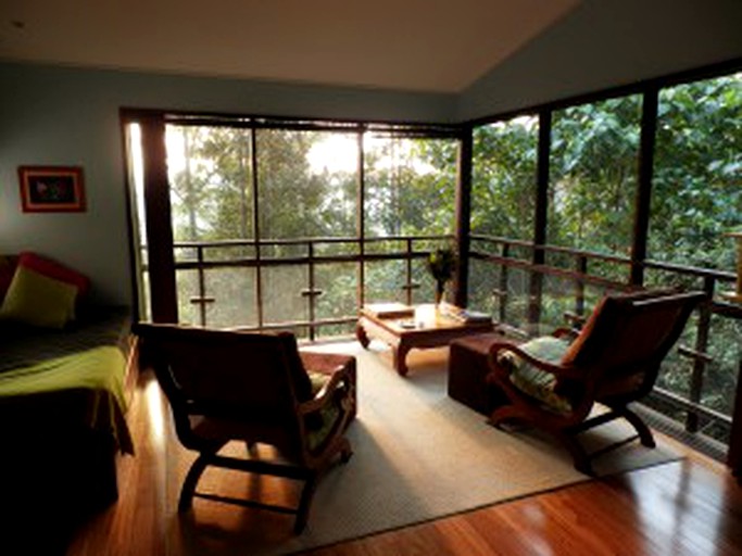 Tree Houses (Sunshine Coast, Queensland, Australia)