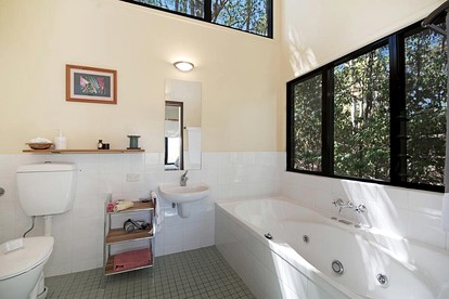 Luxury Tree House Retreat in a Tropical Rainforest near Kondalilla National Park, Queensland - Photo 3